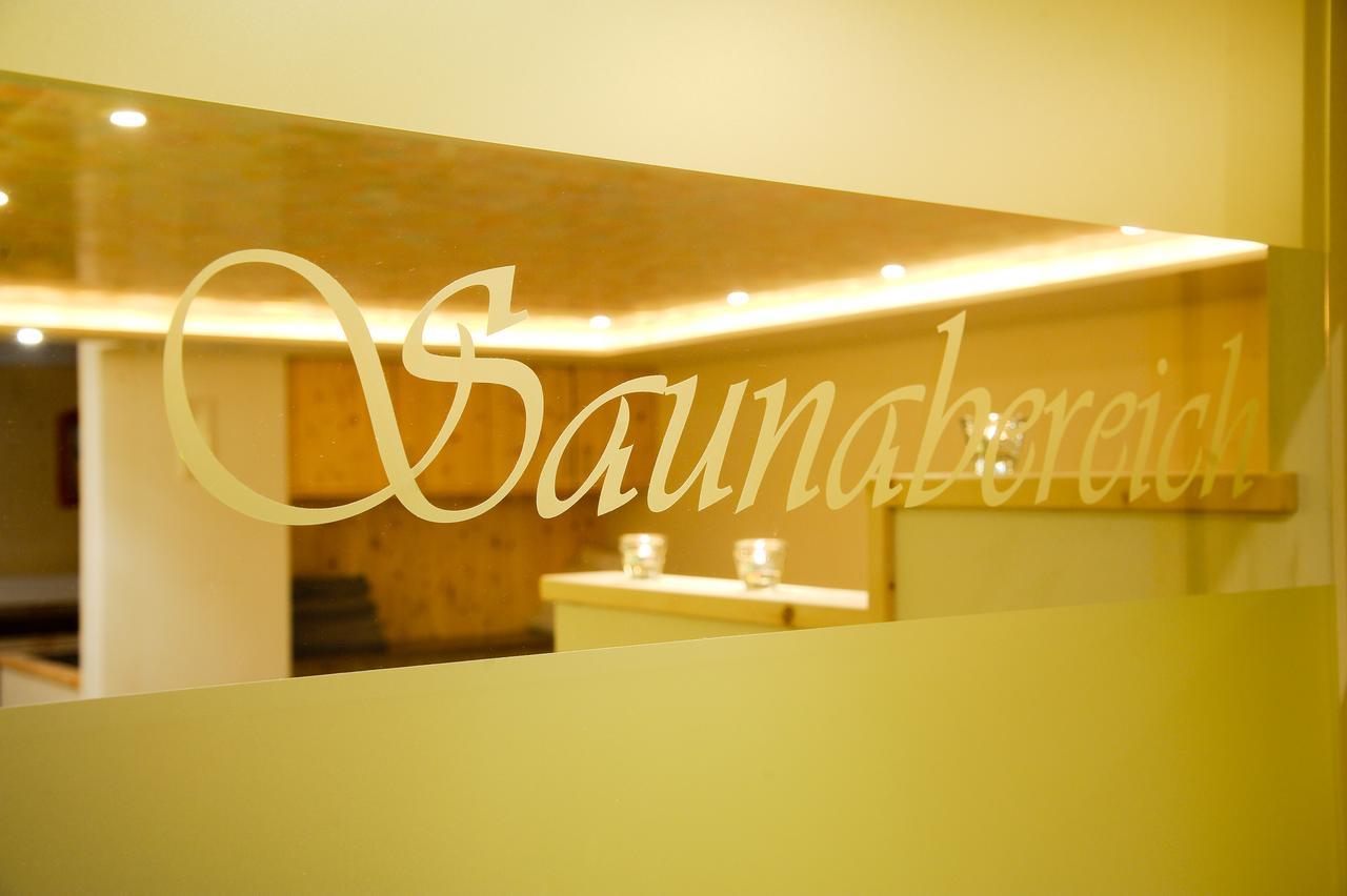 Hotel Hofer San Valentino alla Muta Kültér fotó